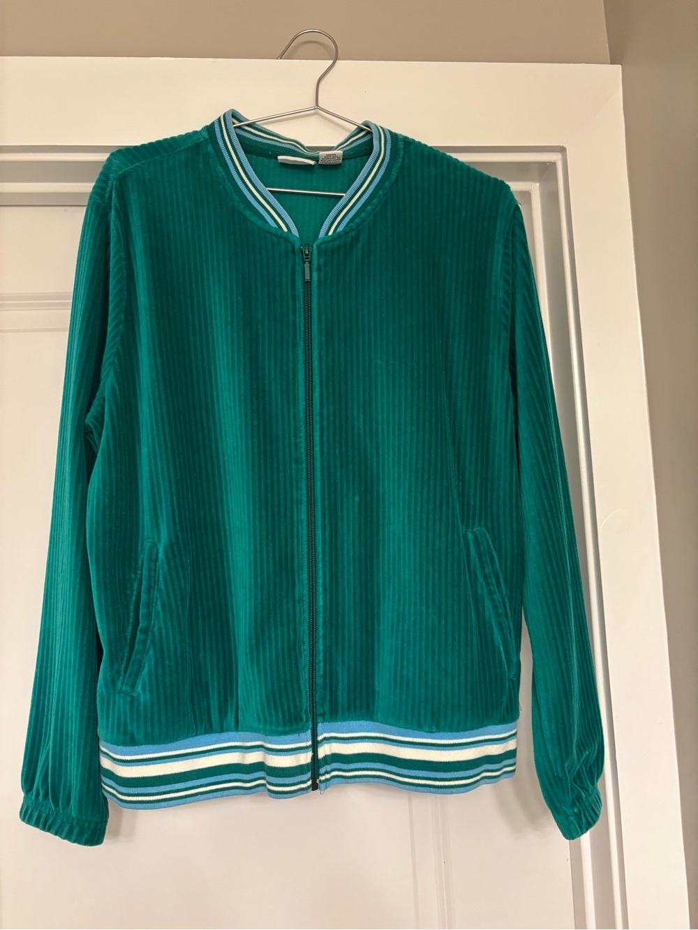 Kim Rogers Women's Green Velvet-Feel Bomber Jacket